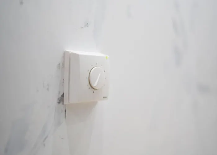 Stylish Cozy With Fireplace Apartment *