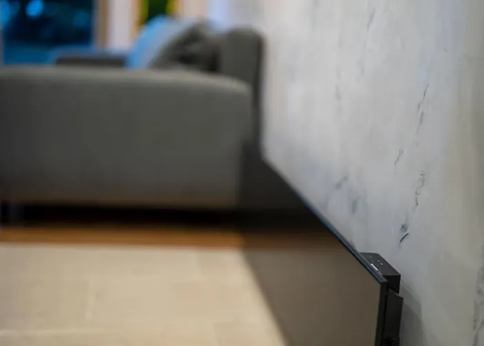 Stylish Cozy With Fireplace Apartment